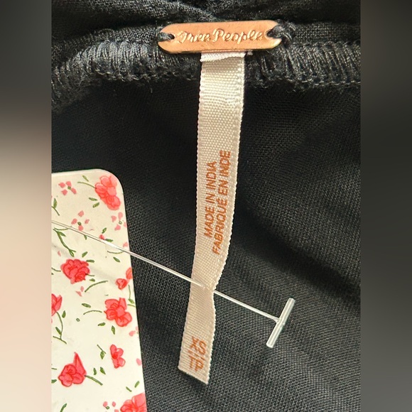 Free People RHIANNON EMBROIDERED PEASANT MINI DRESS BLACK - Picture 5 of 15